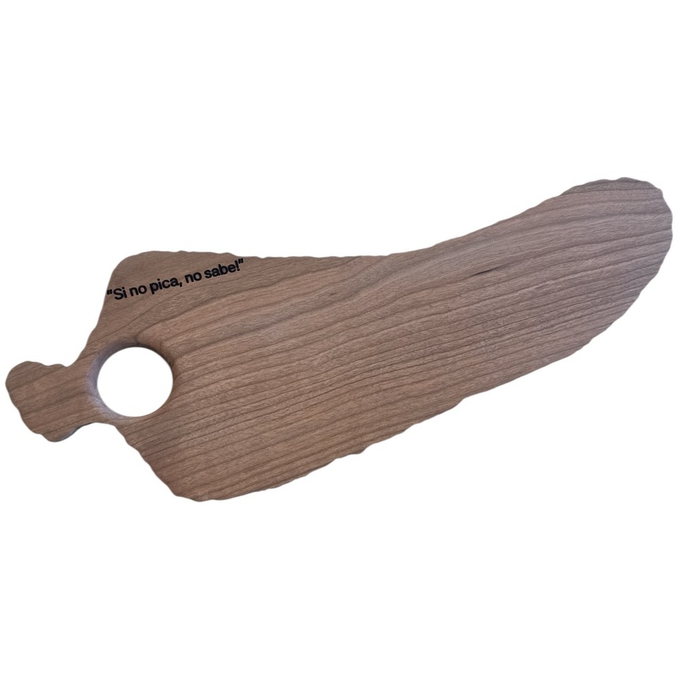 Jalapeño Pepper Wooden Cutting Board “Si no pica, no sabe” Spanish saying
